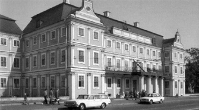 Ренессанс. Меншиковский дворец. Санкт-Петербург Ренессанс. Меншиковский дворец. Санкт-Петербург